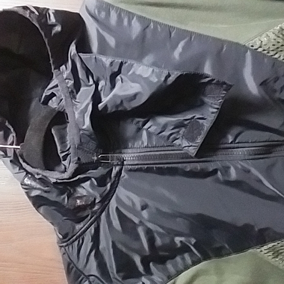 Men's Adidas hooded jacket - Picture 3 of 11